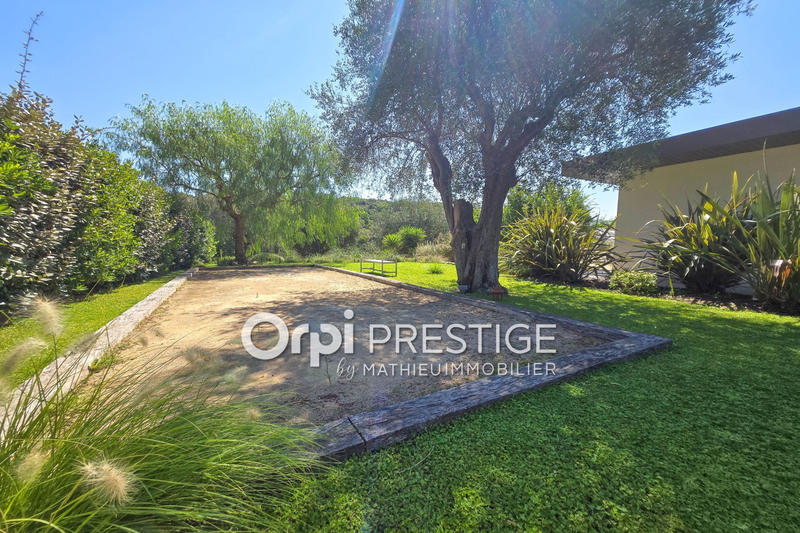 Maison - 193 m² - 6 pièces