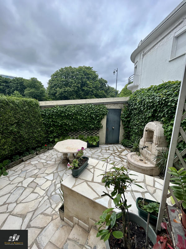 Appartement - 169 m² - 6 pièces