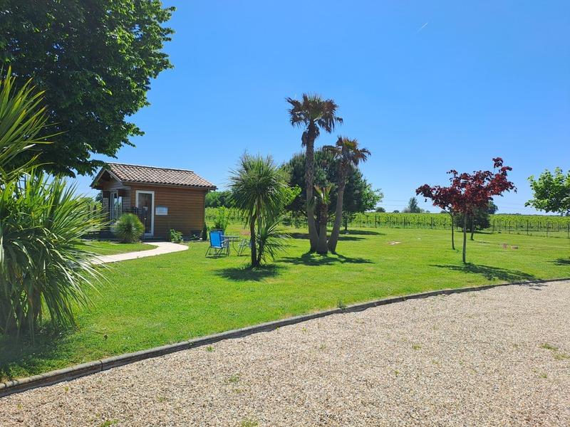 Propriété - 323 m² - 12 pièces