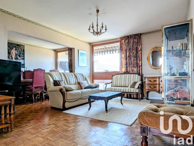 Appartement - 92 m² - 5 pièces