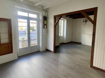 Maison - 86 m² - 4 pièces