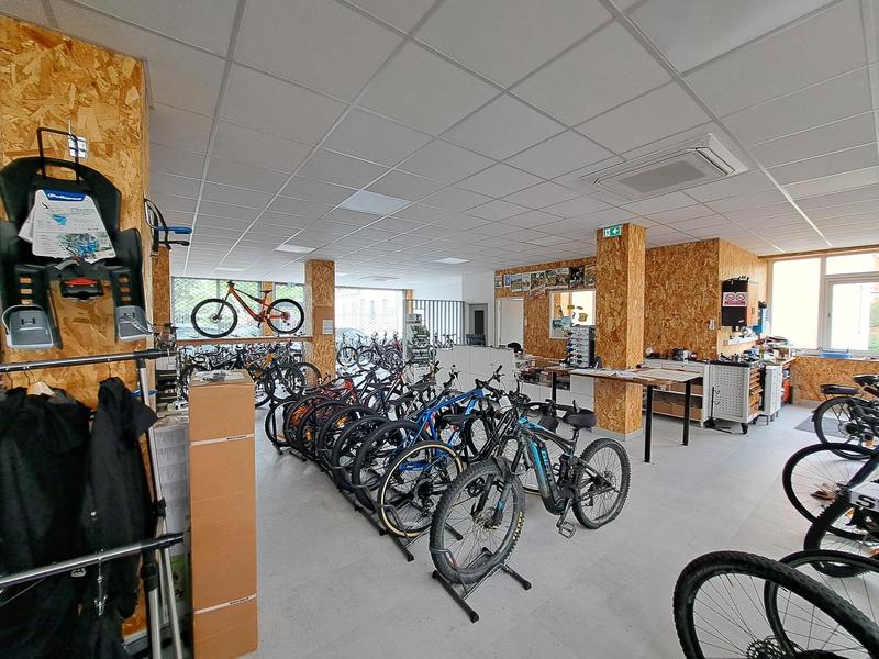 Maison - 335 m² - 7 pièces