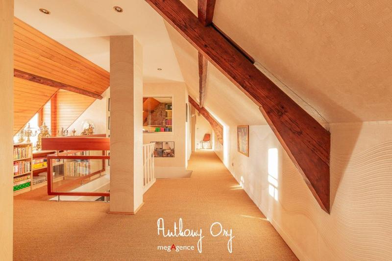 Maison de ville - 247 m² - 10 pièces