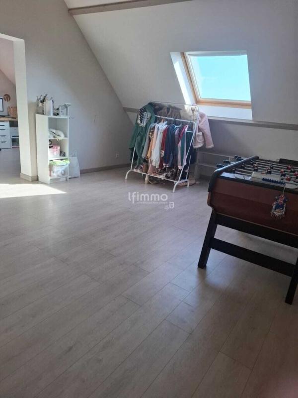 Maison - 177 m² - 9 pièces