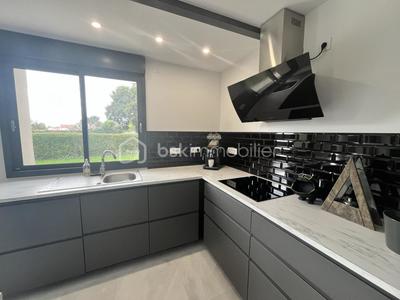 Maison - 104 m² - 4 pièces