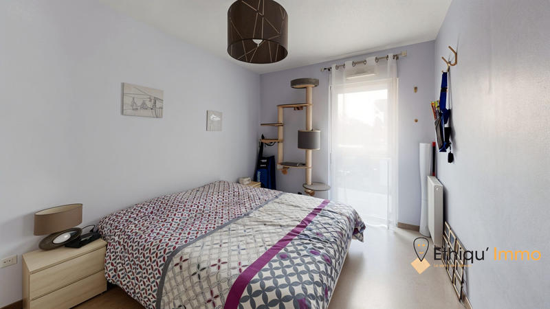 Appartement - 80 m² - 4 pièces