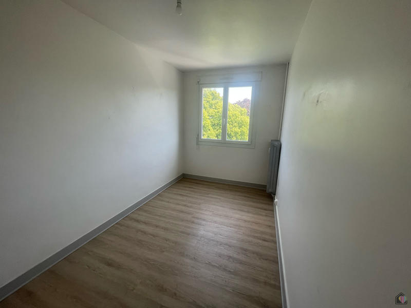 Appartement - 81 m² - 5 pièces