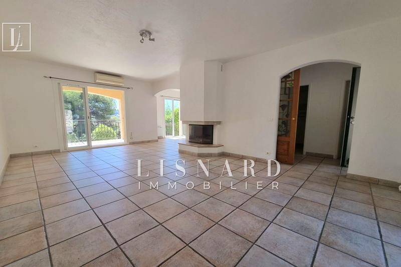 Villa - 90 m² - 4 pièces