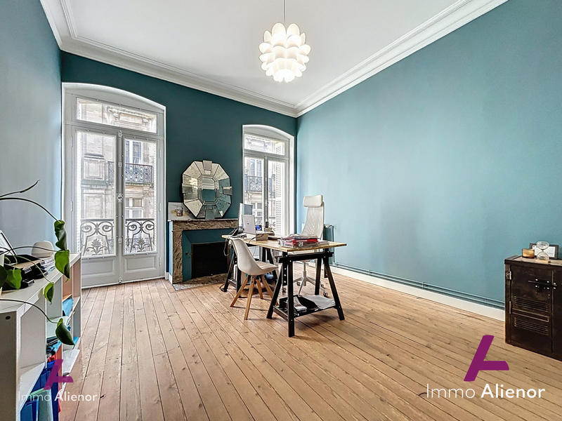 Appartement - 120 m² - 5 pièces