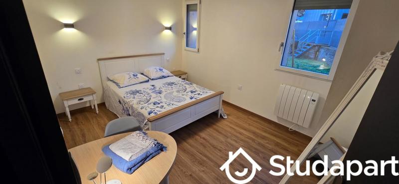 Chambre - 13 m² - 1 pièce