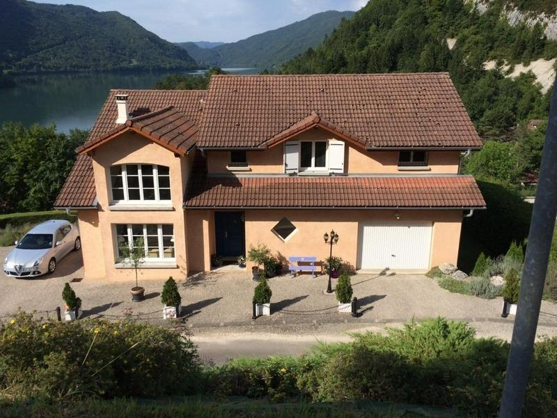 Villa - 295 m² - 9 pièces
