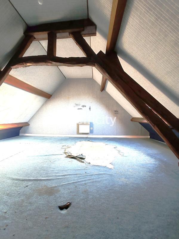 Maison - 310 m² - 12 pièces