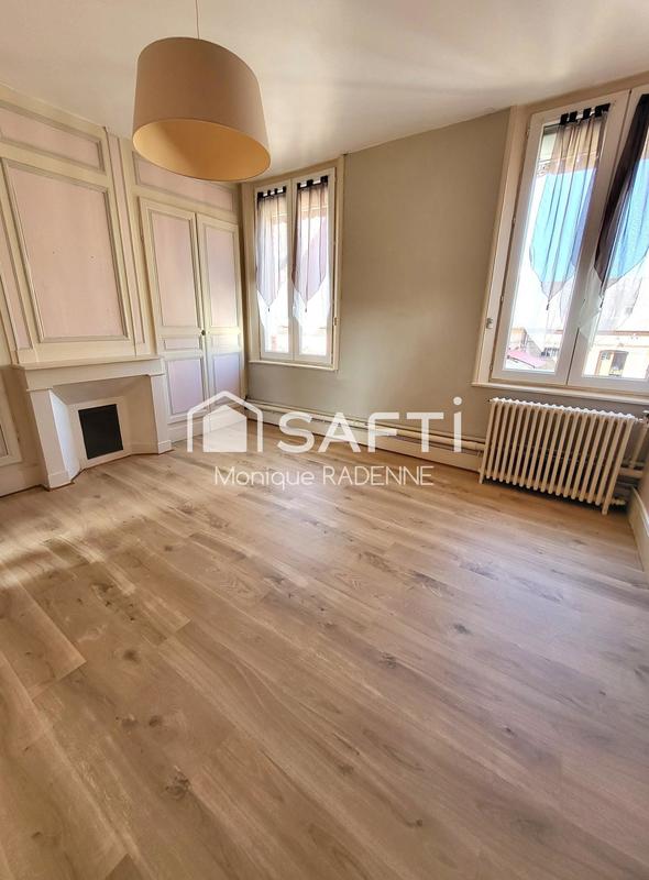 Maison - 267 m² - 12 pièces