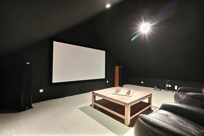 Maison - 194 m² - 7 pièces