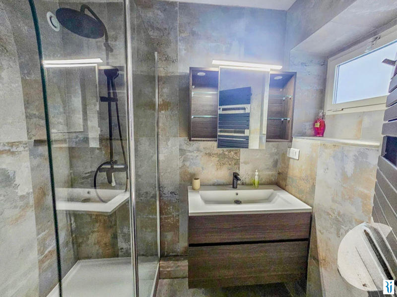 Appartement - 104 m² - 4 pièces