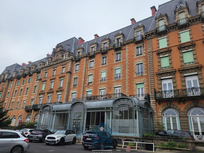 Appartement - 85 m² - 3 pièces