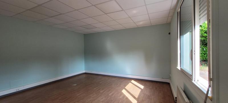 Bureau - 660 m²