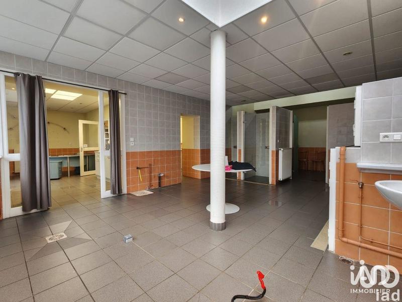 Local commercial - 143 m²