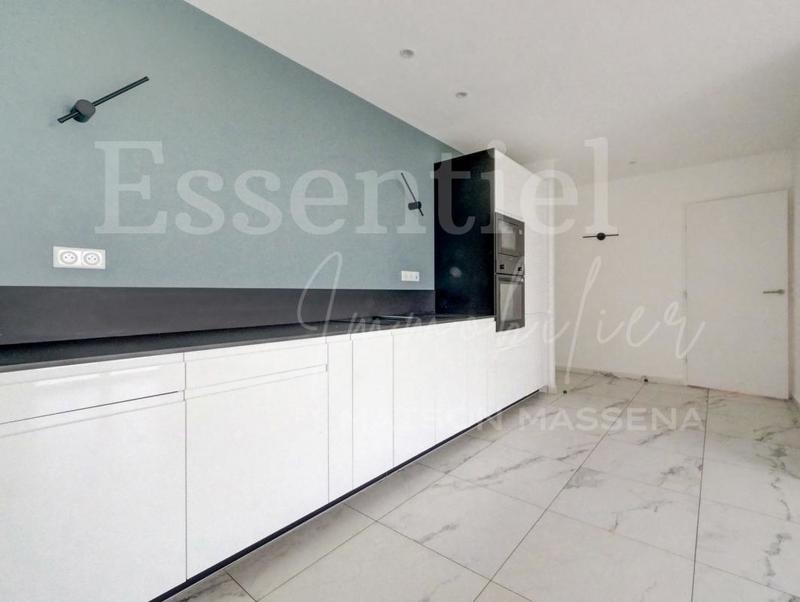 Maison - 123 m² - 4 pièces