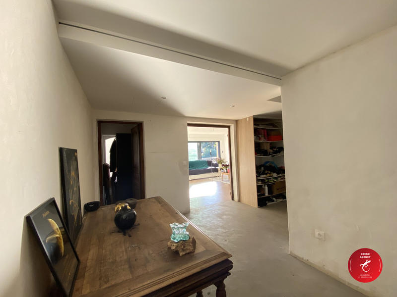 Villa - 238 m² - 6 pièces