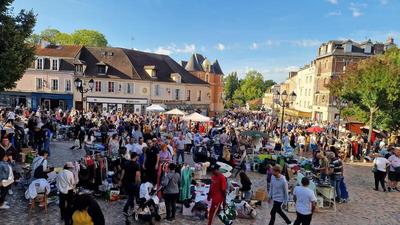 Brocante vide grenier centre ville de yerres 91330