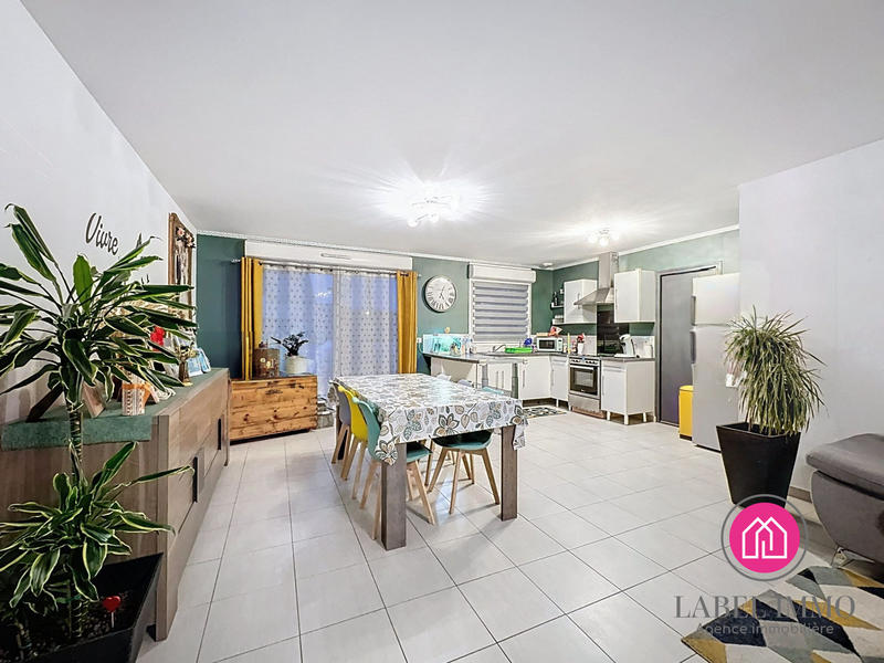 Maison - 74 m² - 4 pièces