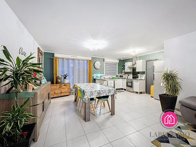 Maison - 74 m² - 4 pièces