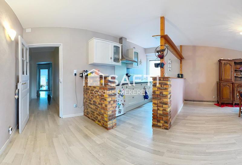 Local commercial - 240 m² - 9 pièces