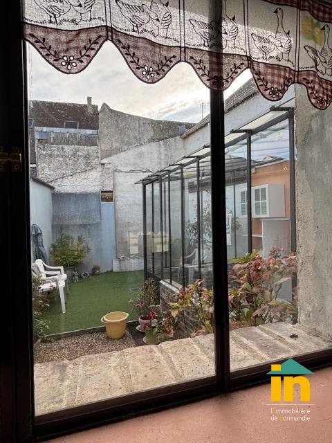 Maison de ville - 75 m² - 2 pièces