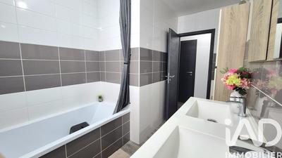 Maison - 110 m² - 6 pièces