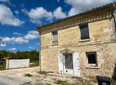 Maison - 96 m² - 4 pièces
