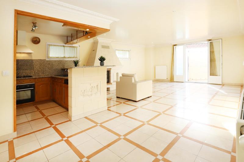 Maison - 178 m² - 6 pièces