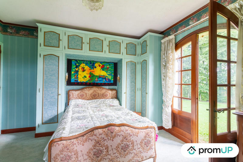 Maison - 167 m² - 7 pièces