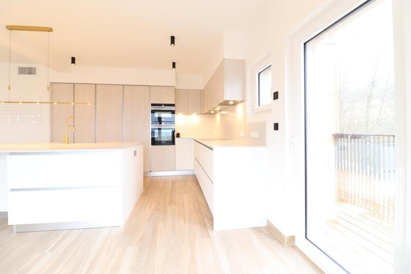 Villa - 295 m² - 15 pièces