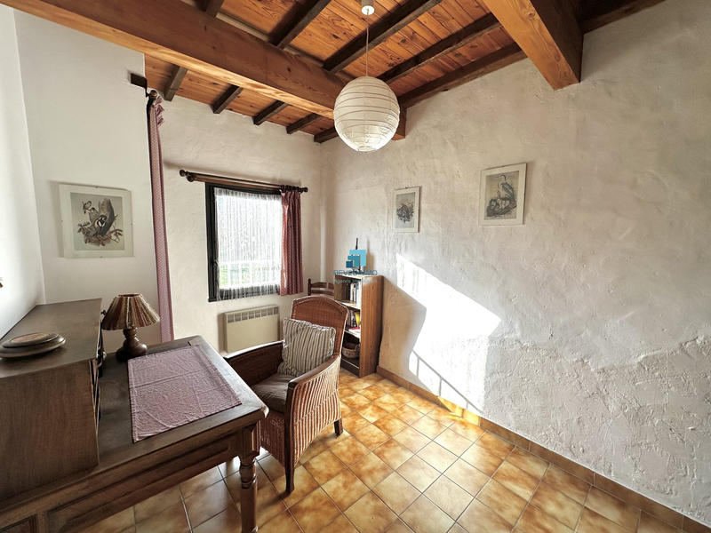 Mas - 360 m² - 18 pièces