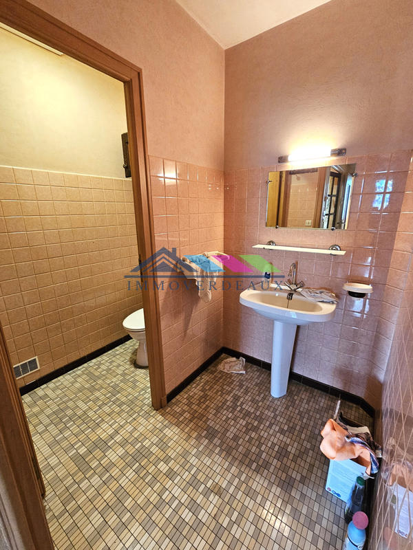 Maison - 184 m² - 7 pièces