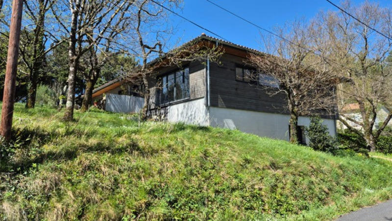 Maison de bois - 218 m² - 7 pièces