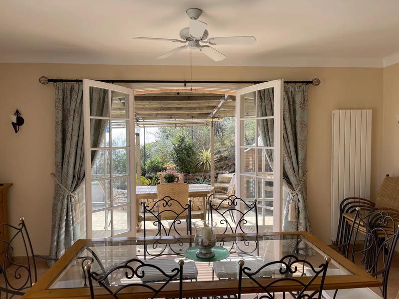 Villa - 168 m² - 6 pièces