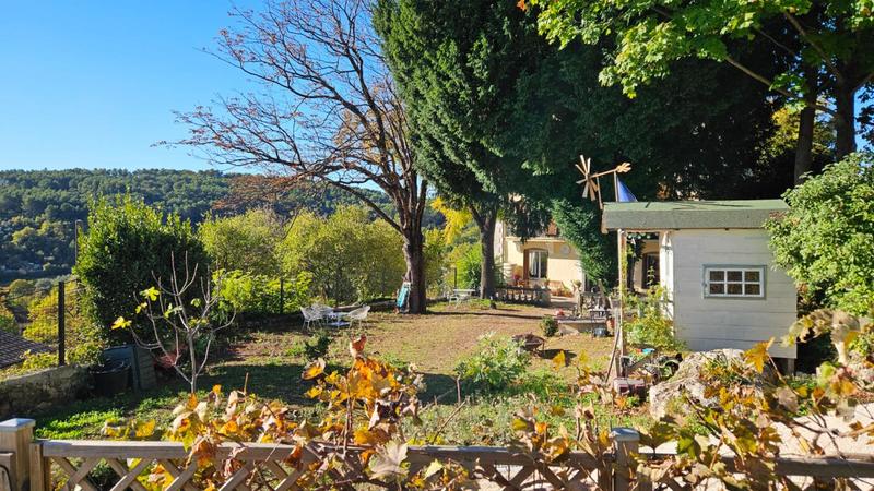 Maison - 378 m² - 7 pièces