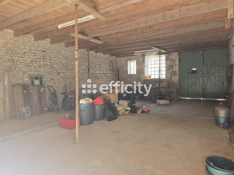 Maison - 300 m² - 4 pièces