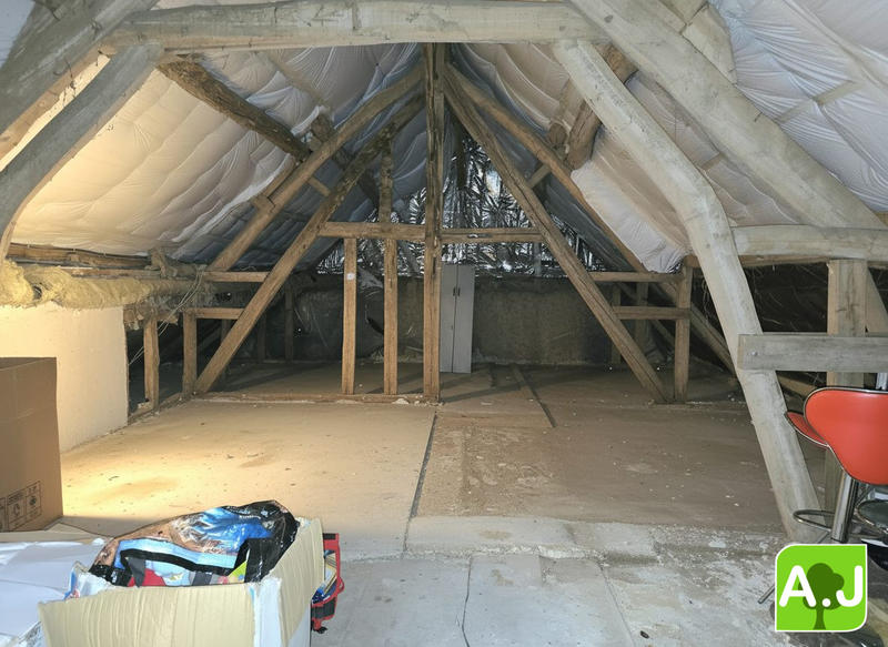 Maison traditionnelle - 140 m² - 5 pièces