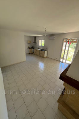 Maison - 80 m² - 4 pièces