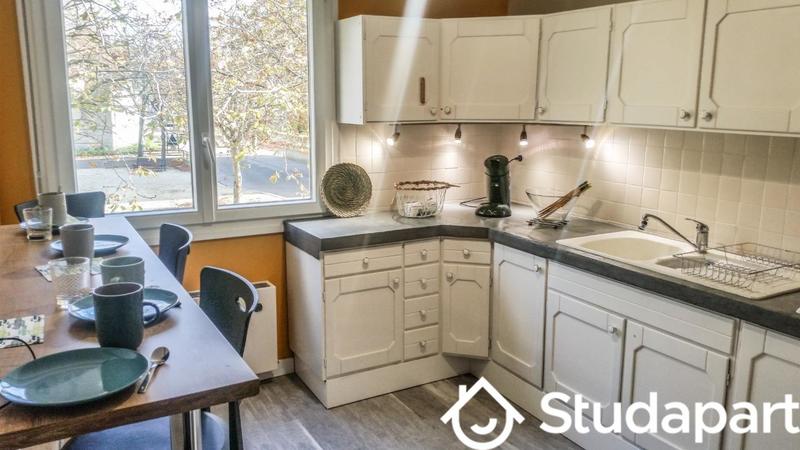 Chambre - 10 m² - 1 pièce