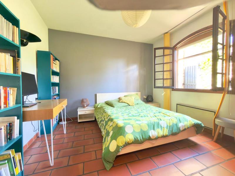 Propriété - 203 m² - 6 pièces