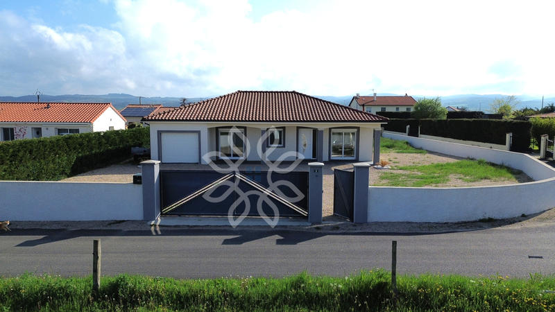 Maison - 100 m² - 5 pièces