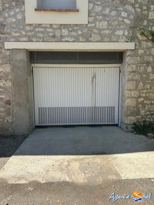 Parking / Garage - 18 m²