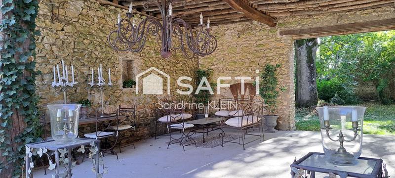 Maison - 192 m² - 6 pièces