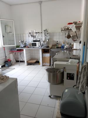 Fonds de commerce - Magasins - 75 m²