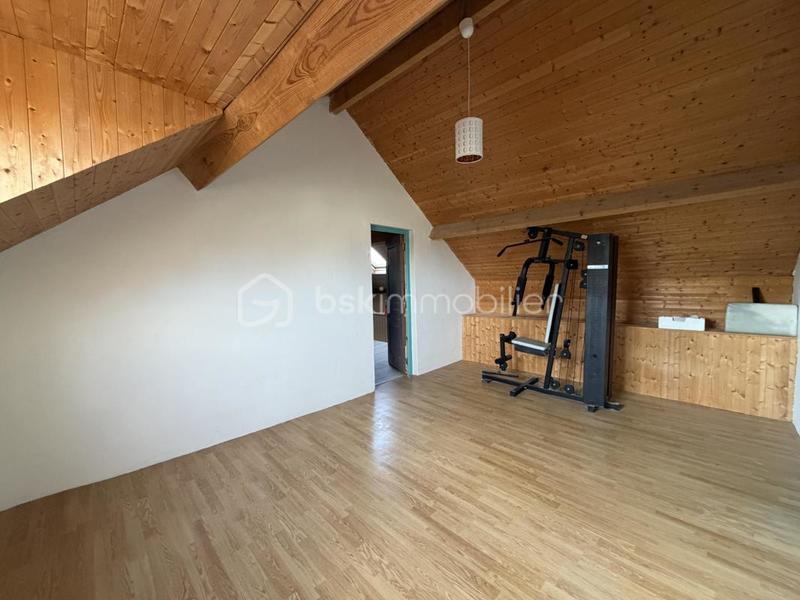 Maison - 205 m² - 7 pièces