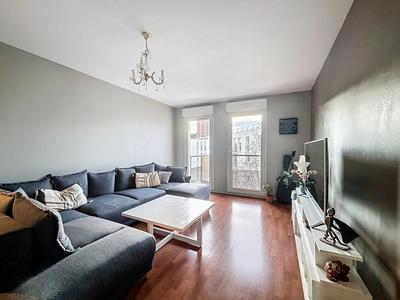 Appartement - 76 m² - 4 pièces